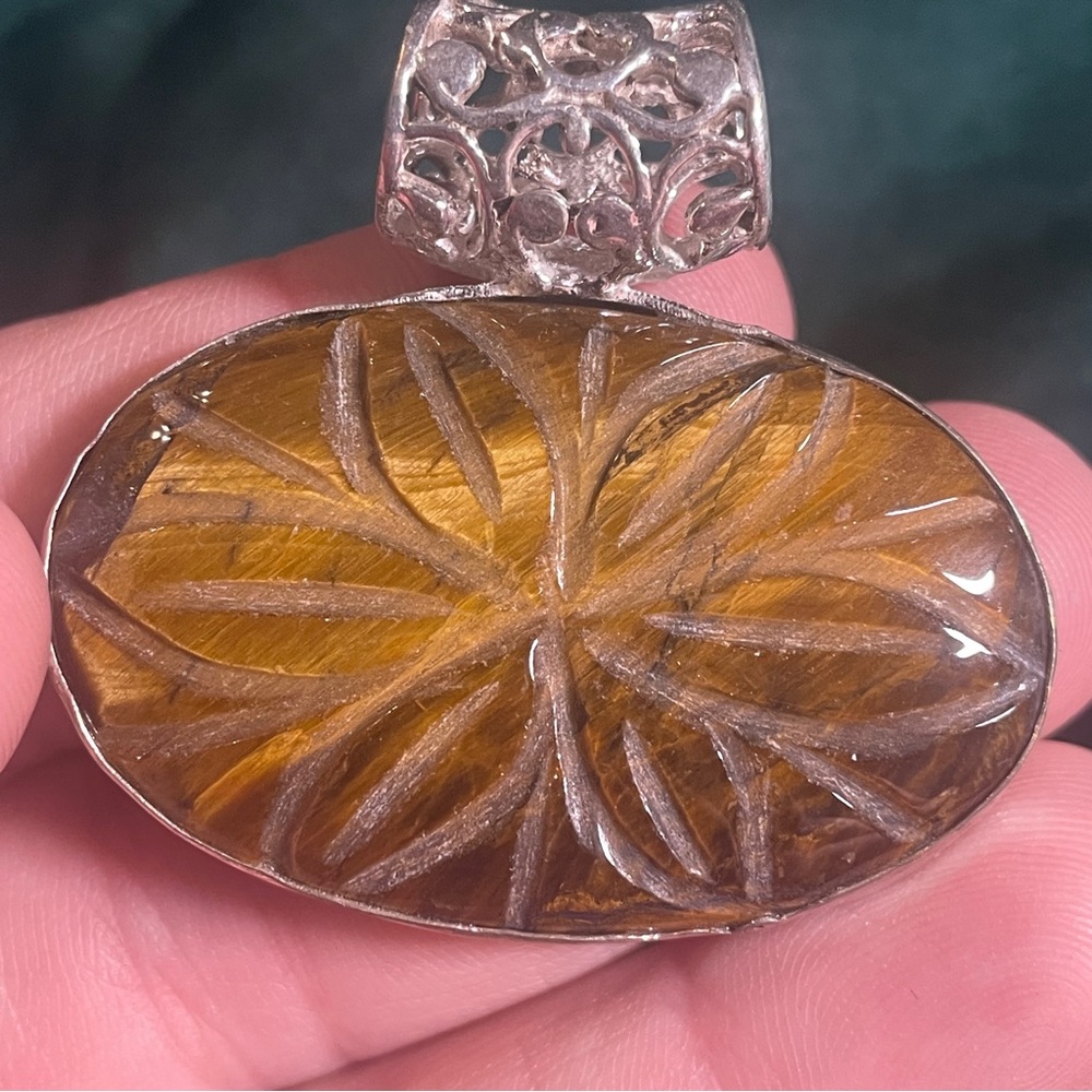 Tiger eye pendant